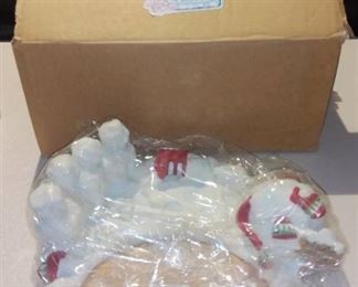 Cherished Teddies CRT 334 Festival Ice skating Pond Display