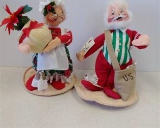 Annalee Mr. and Mrs. Santa Clause cloth figures
