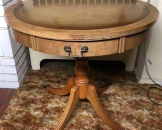 1935 Large Round Side Tablemin
