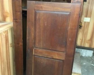 1935 Antique Wardrobemin