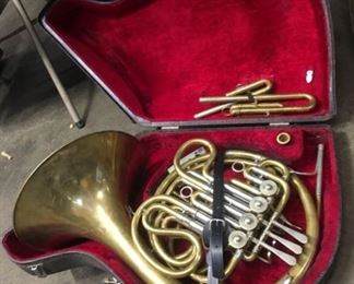 1935 Vintage French Hornmin