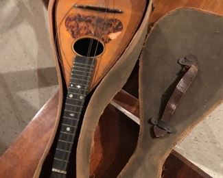 vintage mandolin lute with bowl back - as is