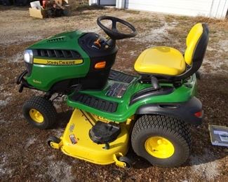 001 John Deere S240 Riding Lawnmower