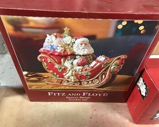 Fitz and Floyd Santa's Sleigh Cookie Jar. Very collectible Fitz Floyd Piece