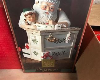 Lenox Santa