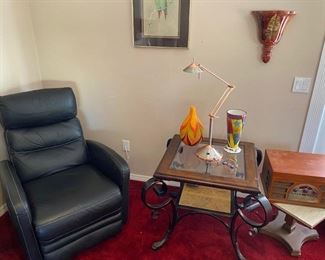 Electric recliner chair in excellent condition