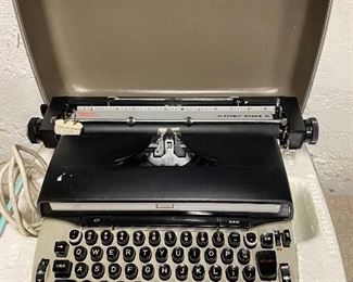 Vintage Typewriter 