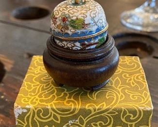 $10
~~~ TO PURCHASE OR INQUIRE ABOUT THIS ITEM - SEND A TEXT TO 251.525.0966.