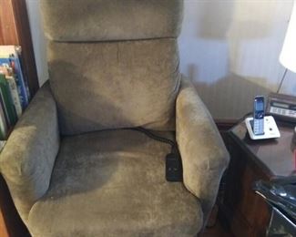 Lift Chair in very good condition