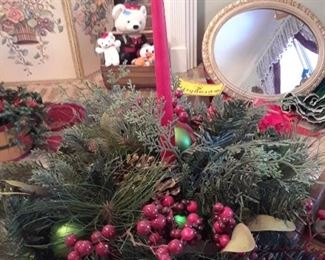 Another holiday centerpiece