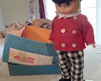 Tommy Snooks, Madame Alexander