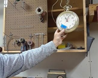 Clock that runs backwards