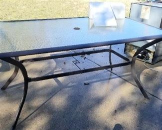 Table to outdoor set 