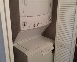 STACKABLE WASHER & DRYER