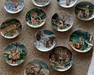M.I. Hummel Calendar Plate Collection, plate number WY90
Complete set of 12