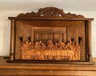 Large, amazing  hand carved 3D "The Last Supper" art.    
