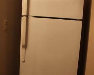 GE Refrigerator