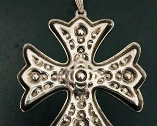 Large vintage Reed and Barton sterling silver 1975 Christmas pendant or ornament, measuring 3" by 2 5/8"", weighing 20.5g.  $88