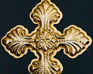 Large vintage Reed and Barton gold over sterling silver 1995 Christmas pendant or ornament, measuring 3" by 2 3/4", weighing 13.2g.  $58