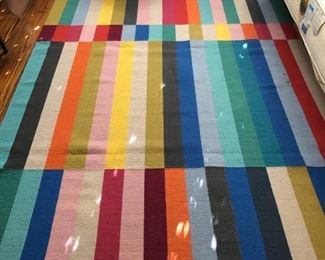 Like-new handwoven color-block wool rug, 5'7" wide x 7'10" long