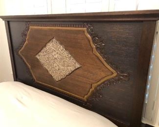 Queen-size bed including oak/mixed wood headboard and footboard 