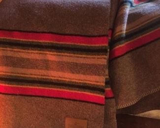 Large Pendleton wool blanket-leather tag