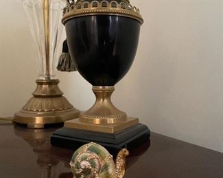 12. Pair of lamps, snail and table ornament $50