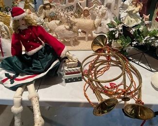 32. Table contents of Christmas items $95 all