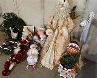 42. Santa Claus lot with wreathes and gingerbread man $50