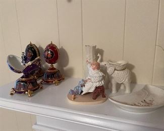91. Mantle of smalls, decorative items $65