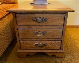$60.00................Pair of Lenoir House by Broyhill End Tables (P199)