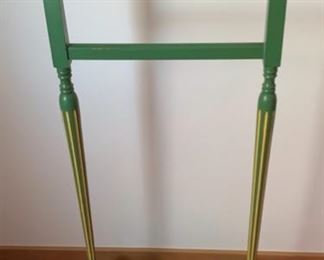 CLEARANCE  !  $5.00 NOW, WAS $20.00...............Gentleman's Butler (P542)