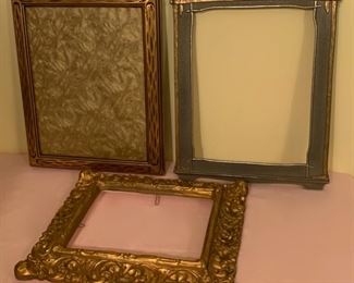 $25.00...................Vintage Frames (P599)