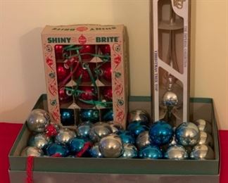 $30.00..............Christmas Shiny Brite Ornaments and tree topper (P931)