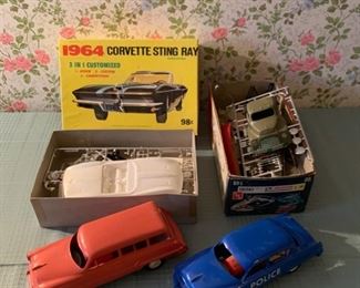 $25.00..............Toy Models and Cars (P960)