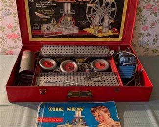 CLEARANCE  !  $40.00 NOW, WAS $100.00...............Gilbert 1948 NO. 8 1/2 All Electric Erector Set (P961)