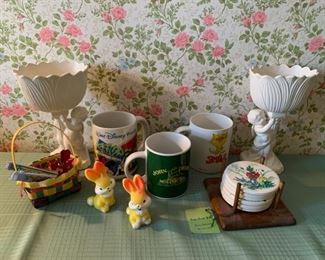 CLEARANCE  !  $3.00 NOW, WAS $12.00..................Glassware (P979)