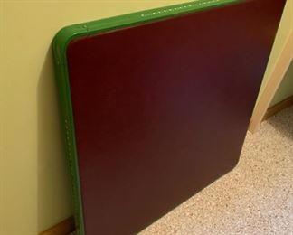 CLEARANCE  !  $6.00 NOW, WAS $25.00...............Card Table (P1020)