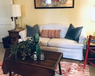 coral area rug, drop leaf coffee table