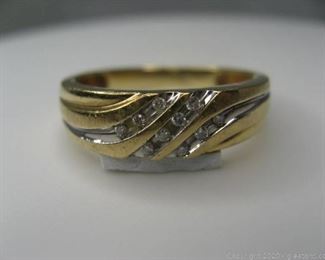 10kt Yellow Gold Mens Diamond Band