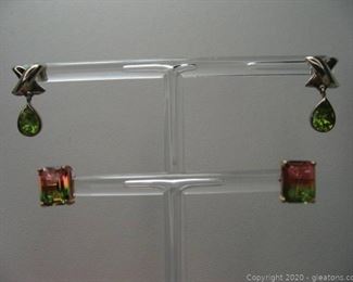 Lot of 2 Pairs of Fashion Earrings