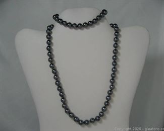 Set of Dyed Black Pearls