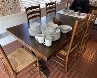 Gorgeous diningroom table and chairs $500
Noritake set $45