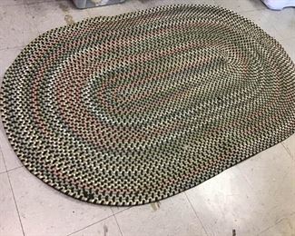 142Oval Braided Rug