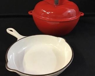 184Le Creuset Skillet ColorClad Pot