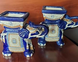213Elephant Planters