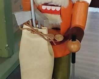 226Christian Ulbricht Golfer Nutcracker