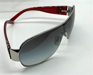 Versace Sunglasses; inside the bows says; "MOD 2101 1001/11 120 3N"  These are amazing sunglasses that create such a fun sophisticated look!