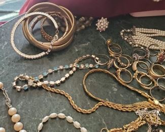 Pearl Necklace and Fashion Jewelry