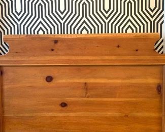 Direct visual of headboard